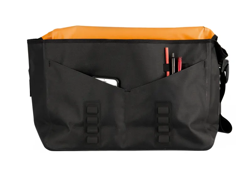 Brompton Metro Large Waterproof Bag Large in Black-3